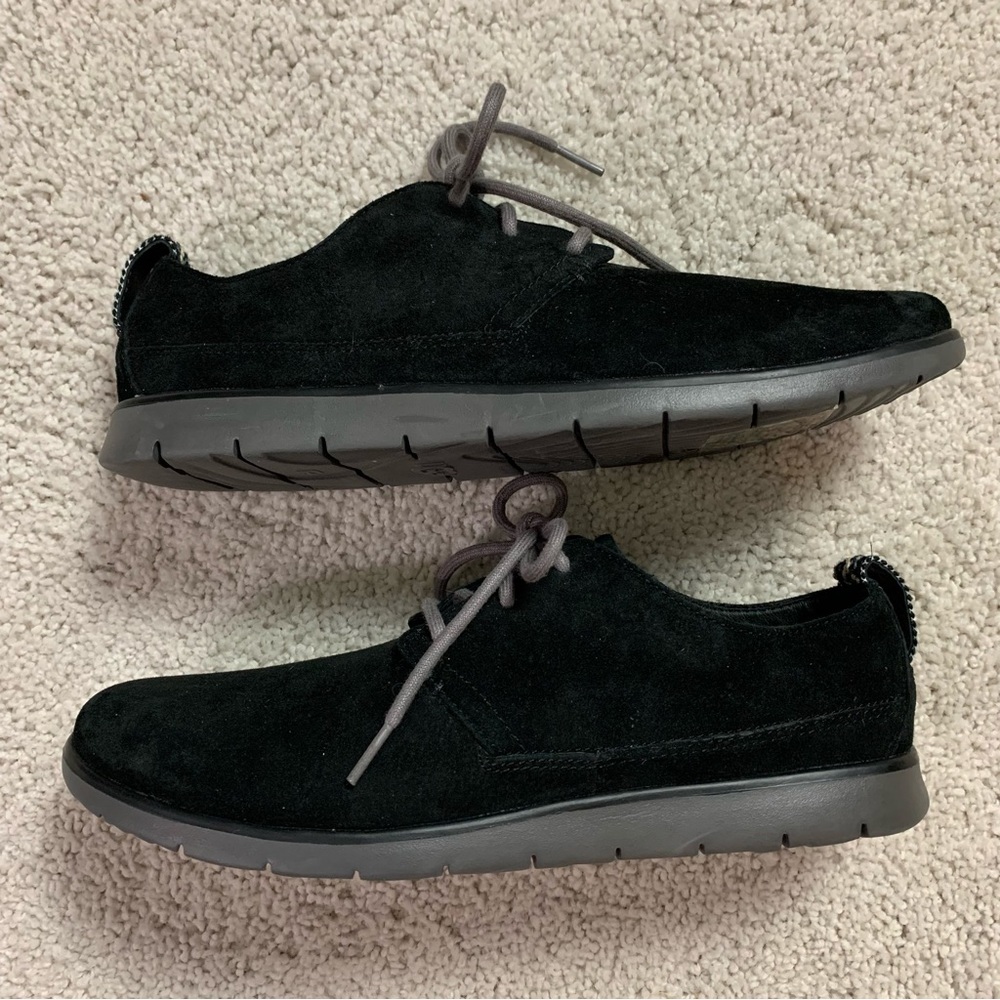 Men's UGG Black SHEEPSKIN Suede BOWMORE Low Top TREADLITE Casual SHOES Oxfords - Picture 4 of 7